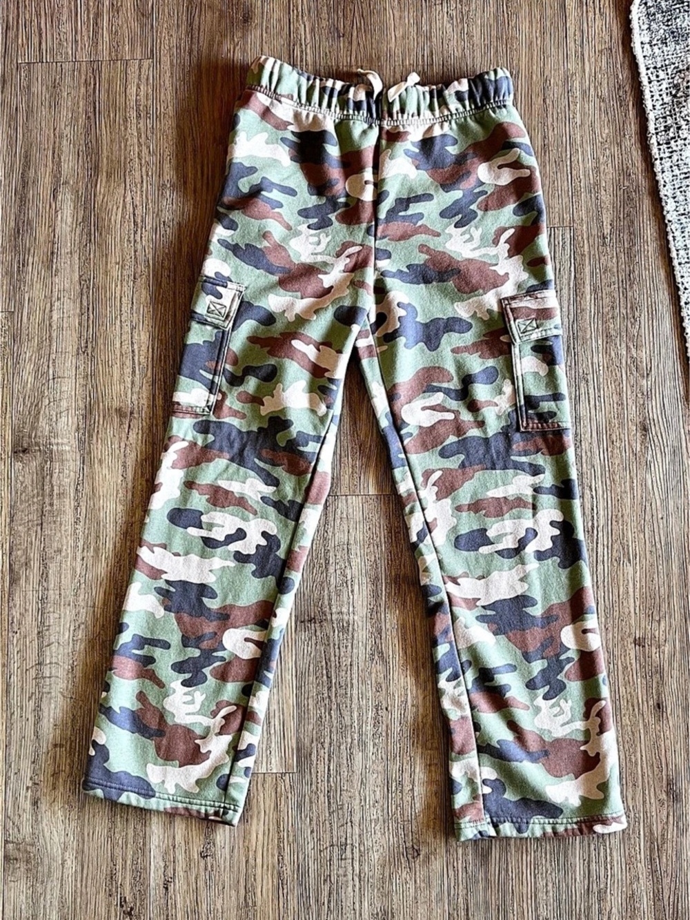 Children’s Place Boys Camo Cargo sweatpants Size 14 NWOT